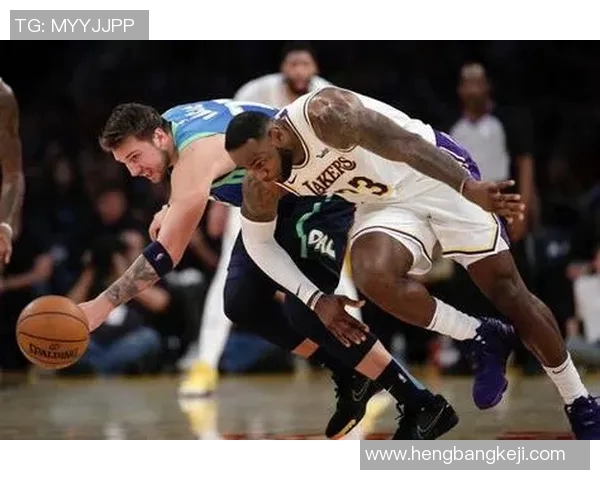 央视全程直播湖人对决热火精彩赛事回顾与分析